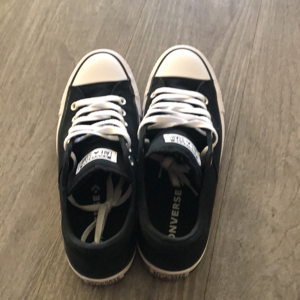 Converse - Picture 2 of 7